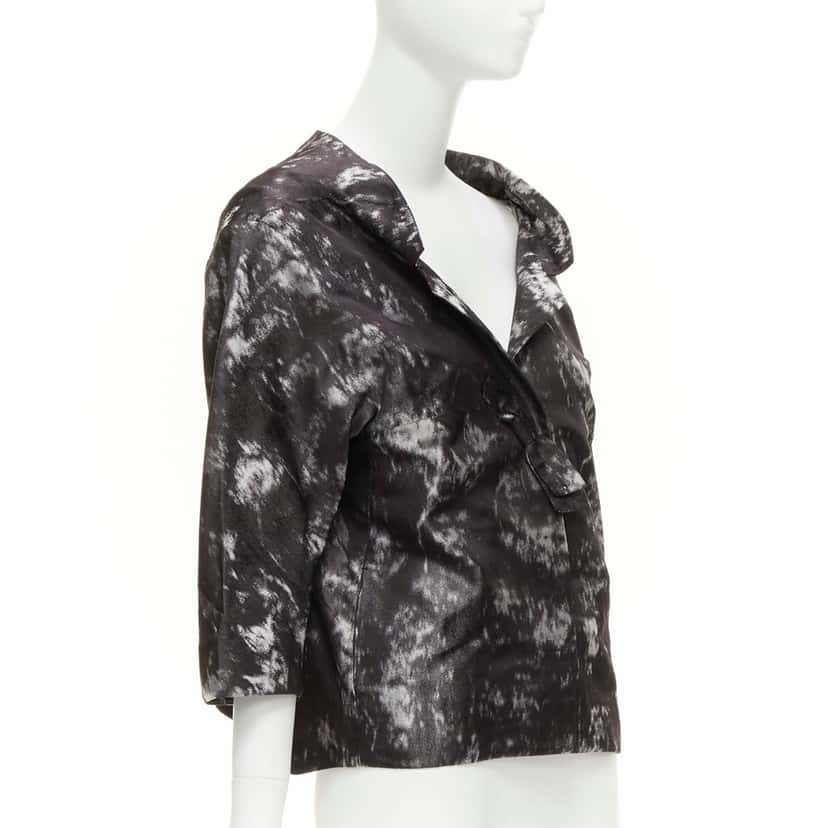 Shiatzy Chen Grey Cocoon Jacket Black Silk Never worn - Model View