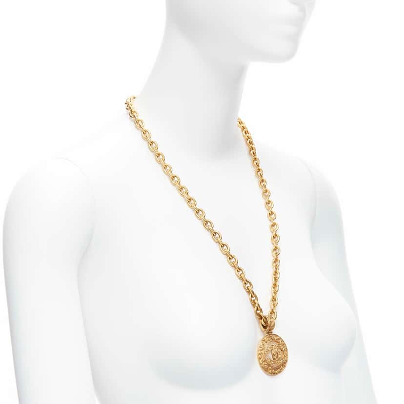 Chanel CC Coin Necklace Gold Metal Never worn - Inside View