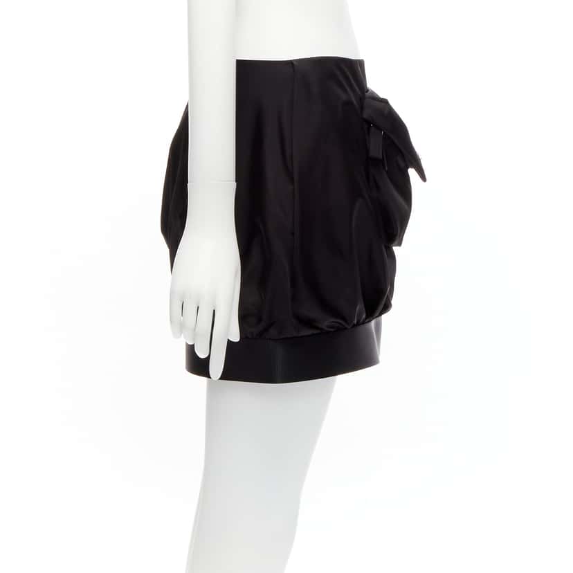 Prada Bubble Pocket Skirt Black Very good condition - Model View