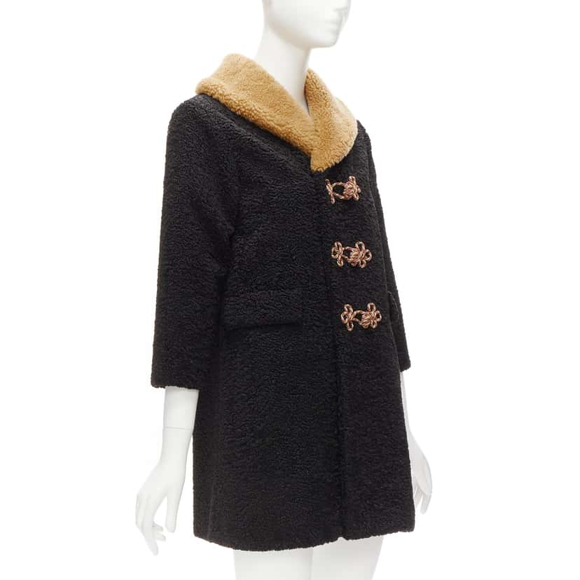 Gucci Anchor Teddy Coat Black Polyester Never worn - Model View