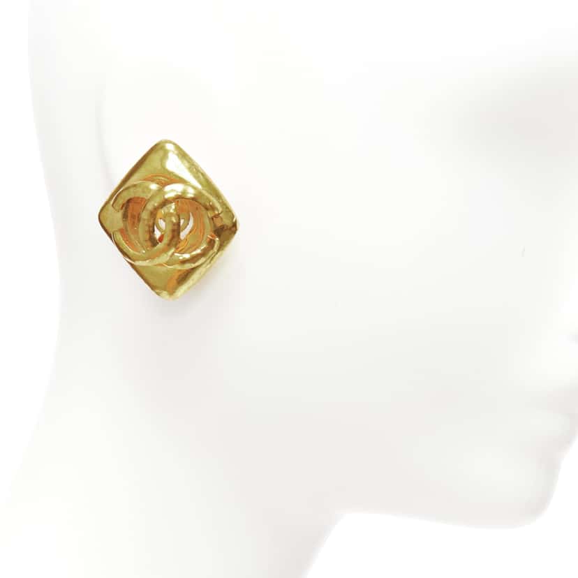 Chanel Hammered Coin Earrings Gold Metal Good condition - Back View