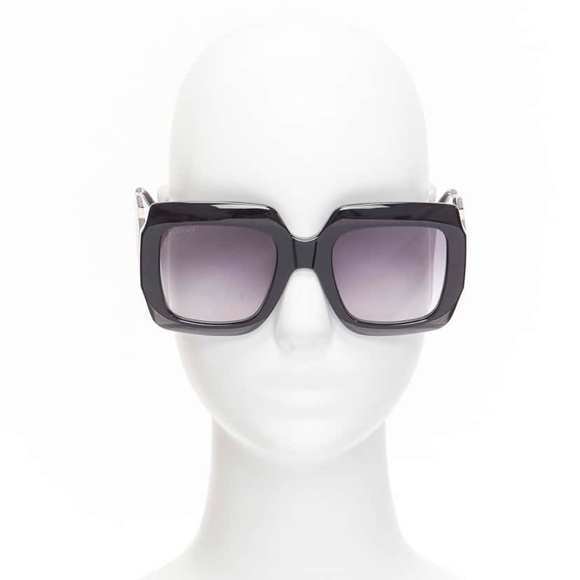 Gucci Gold Logo Glasses Black Very good condition - Back View
