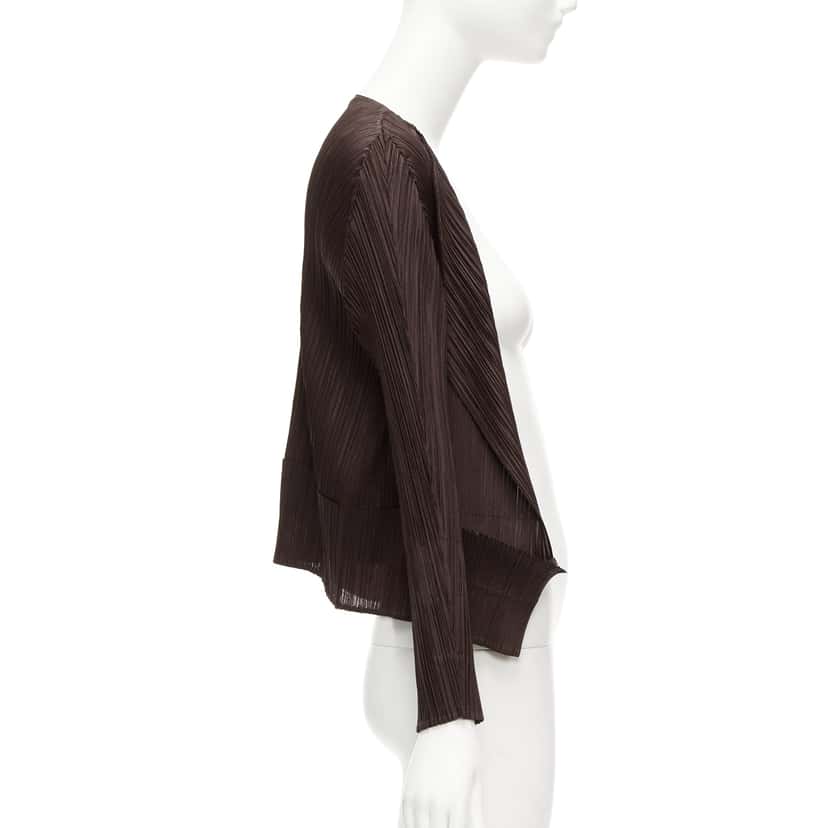 Issey Miyake Brown Plisse Cardigan Brown Polyester Never worn - Model View