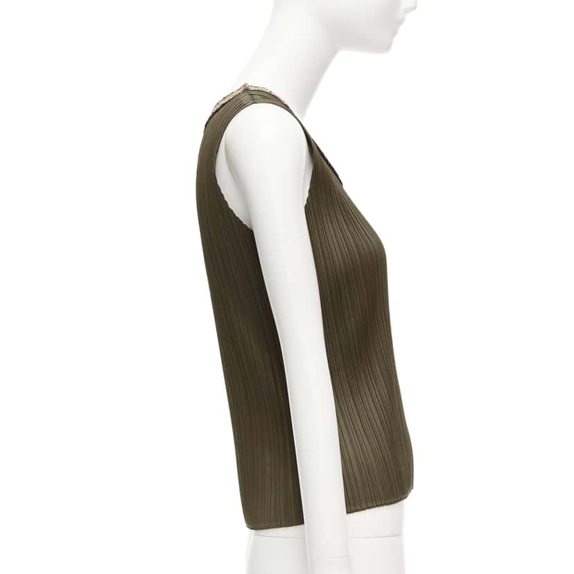 Issey Miyake Embroidery Plisse Vest Khaki Polyester Never worn - Model View