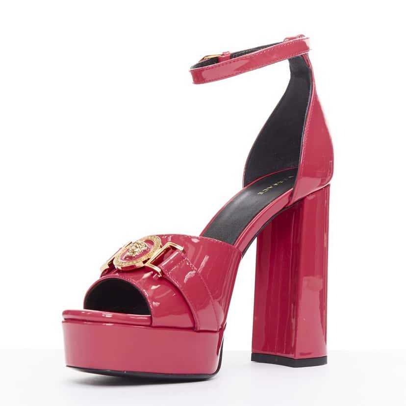 Versace Tribute Pink Sandals Pink Never worn - Model View