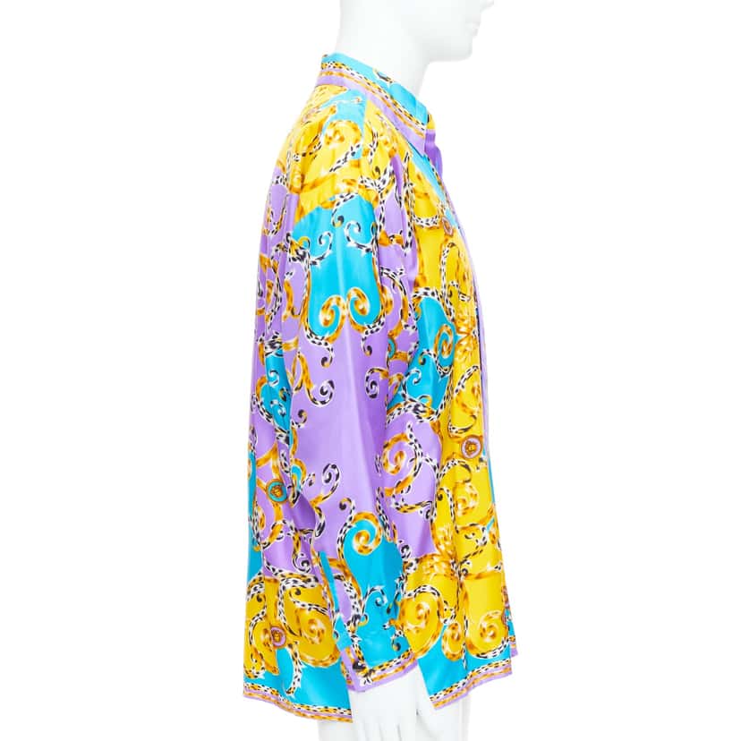 Gianni Versace Leopard Baroque Shirt Yellow Silk Never worn, with tag - Model View
