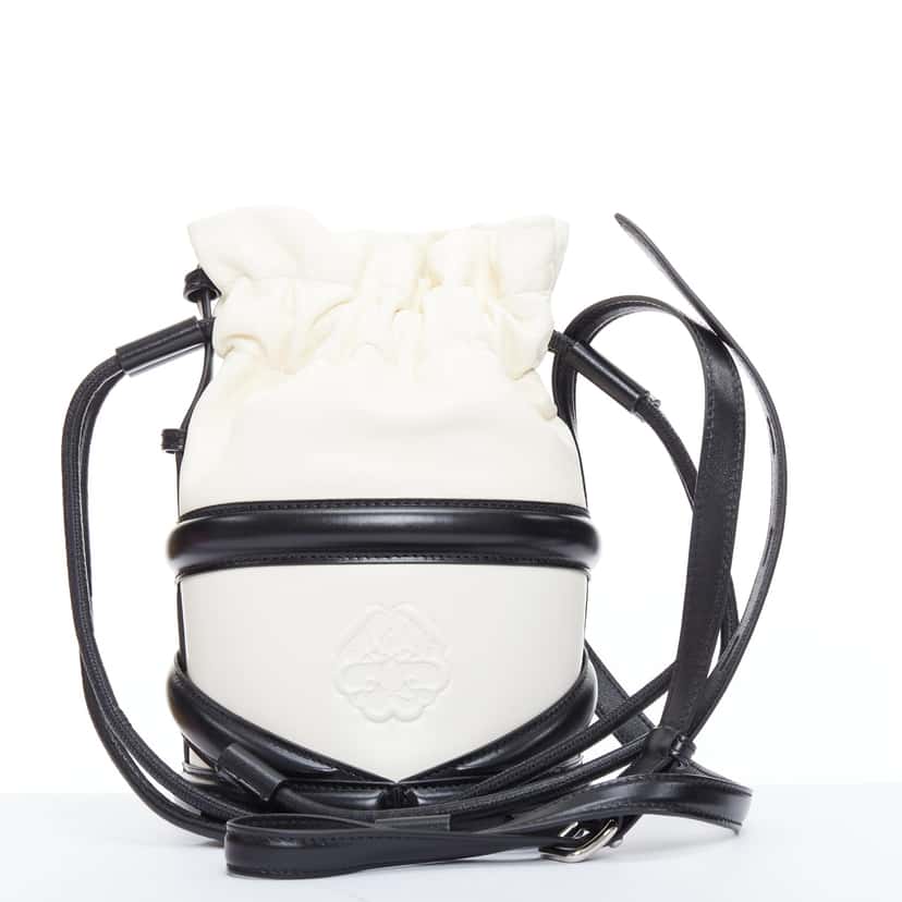 Alexander McQueen Soft Curve Black Leather Very good condition - Front View