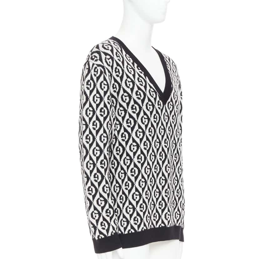 Gucci G Monogram Sweater Black Wool Never worn - Inside View