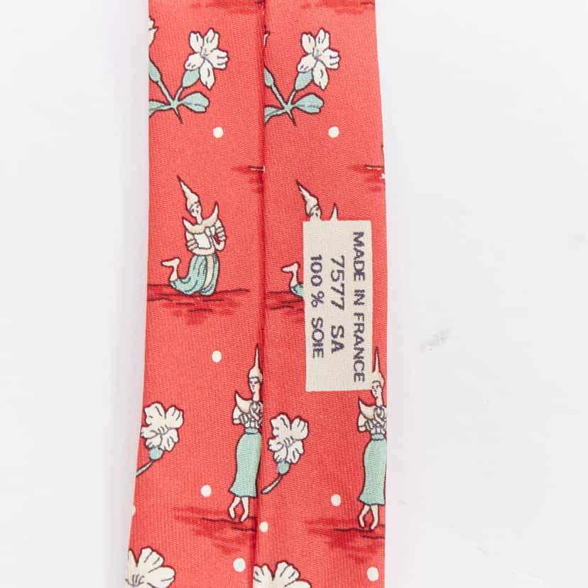 Hermès Thailand Pagoda Tie Red Silk Very good condition - Model View