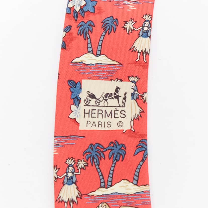 Hermès Hawaiian Hula Tie Red Silk Very good condition - Model View