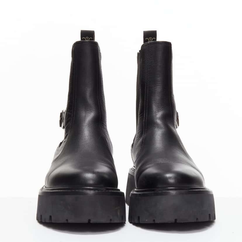 Celine Bulky Chelsea Black Leather Very good condition - Model View