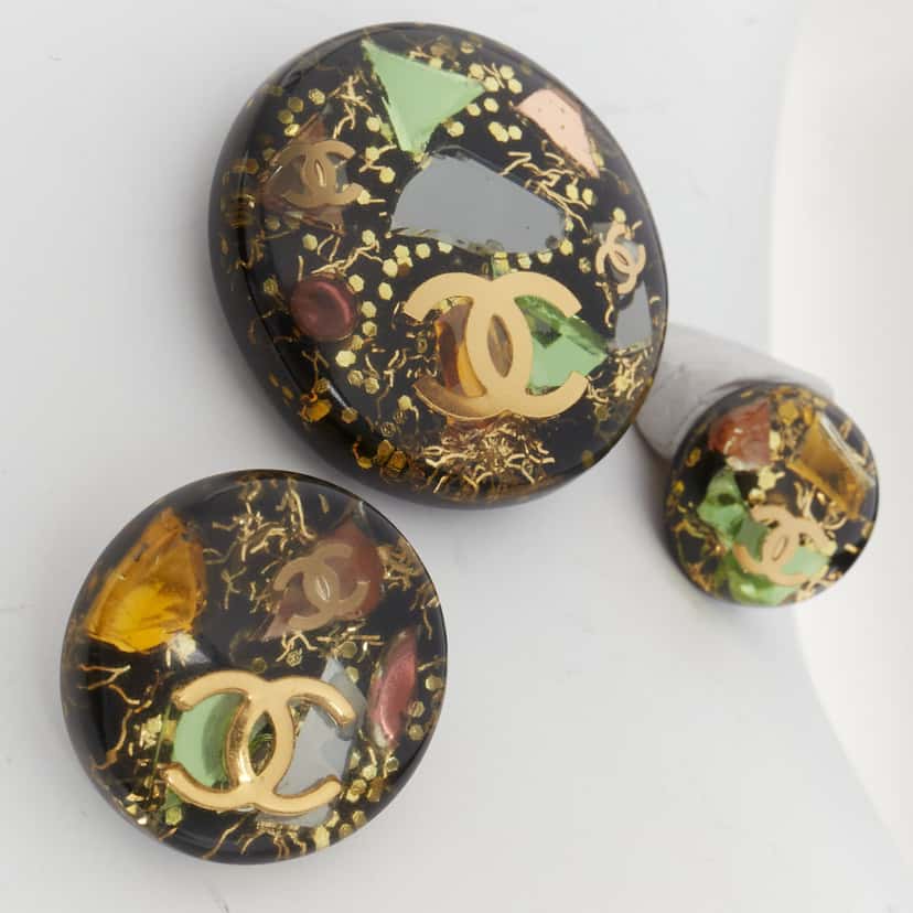 Chanel Set of 3 Pins Black Plastic Very good condition - Inside View