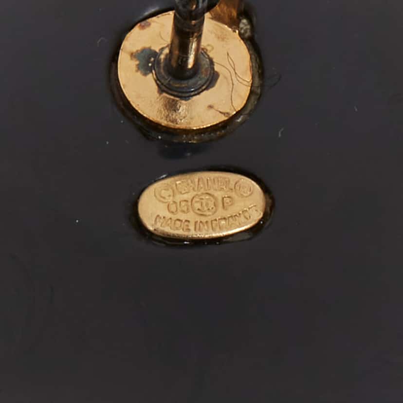 Chanel Set of 3 Pins Black Plastic Very good condition - Model View