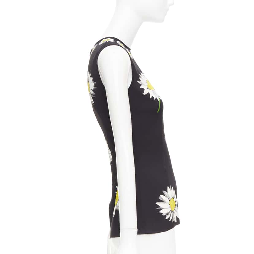 Dolce & Gabbana Daisy Floral Top Black Silk Very good condition - Model View