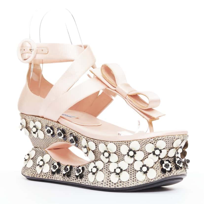 Prada Floral Geisha Platforms Pink Silk Very good condition - Back View
