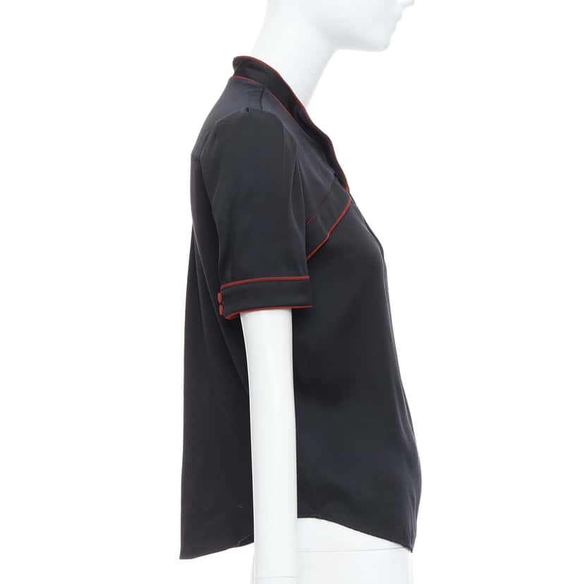 Gucci Silk GG Charm Top Black Silk Very good condition - Model View