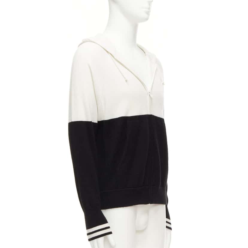 Loro Piana Logo Embroidery Hoodie Black Cashmere Good condition - Model View