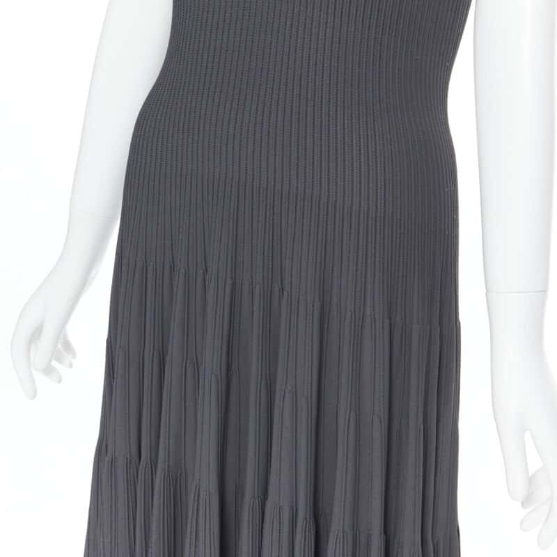 Alaïa Ribbed Cocktail Dress Grey Viscose Good condition - Back View