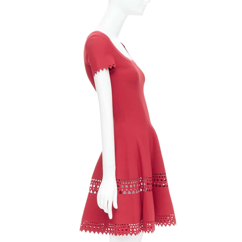 Alaïa Laser Cut Dress Red Viscose Very good condition - Model View