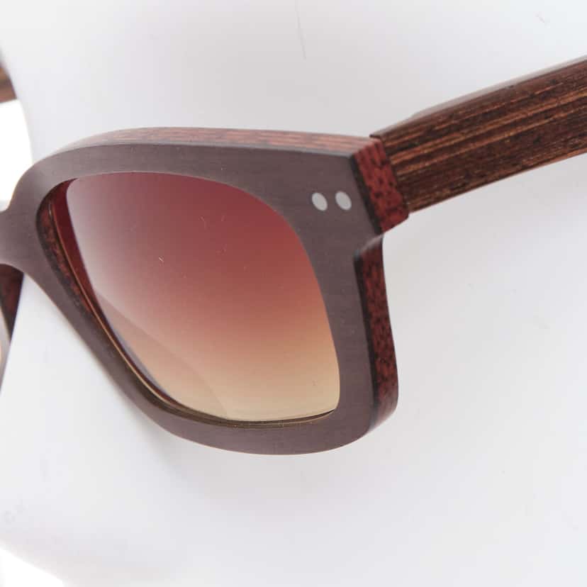 UNSIGNED B08.2 Brown Wood Good condition - Back View