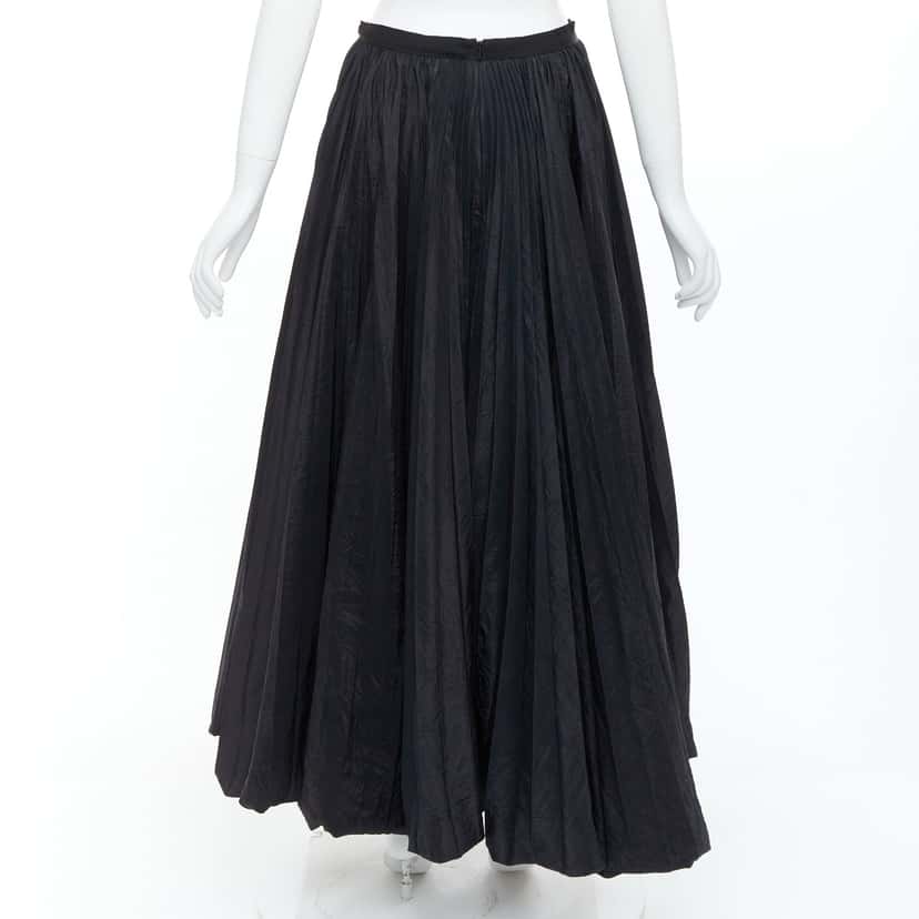 Unsigned Ellen Black Polyester Never worn - Box View