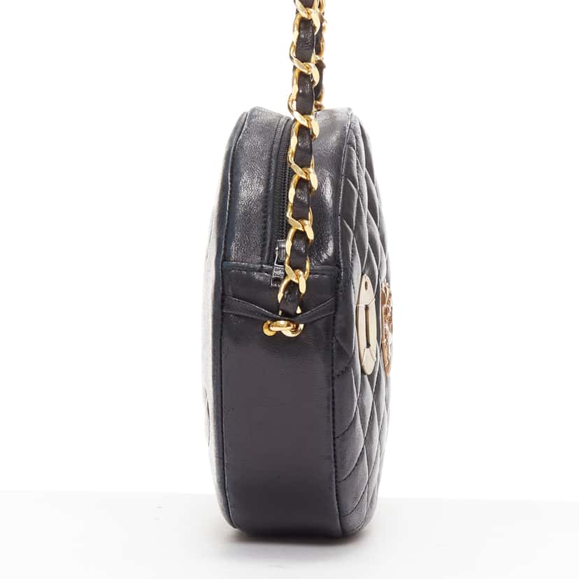 Unsigned Loop Envelope Bag Black Leather Fair condition - Model View