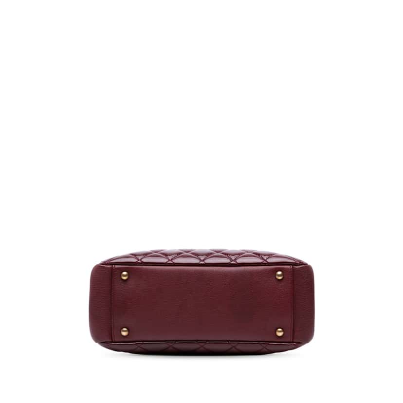 Chanel Paris Salzburg Small Patent and Goatskin CC Eyelet Tote Red Leather Good condition - Inside View