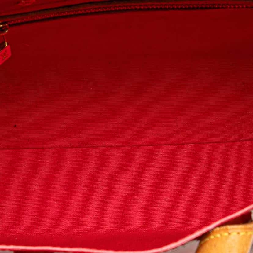 Louis Vuitton Monogram Vernis Reade PM Red Leather Good condition - Model View