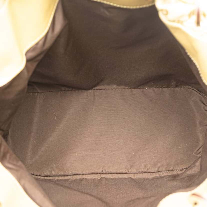 Gucci GG Canvas Shoulder Bag Brown Good condition - Model View