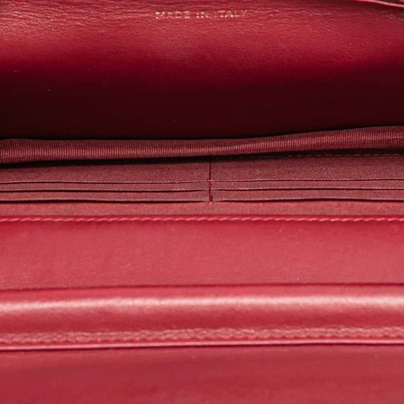 Chanel Quilted Caviar Boy Wallet on Chain Red Leather Good condition - Model View