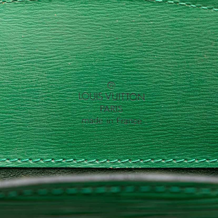 Louis Vuitton Epi Cluny Green Leather Fair condition - Box View