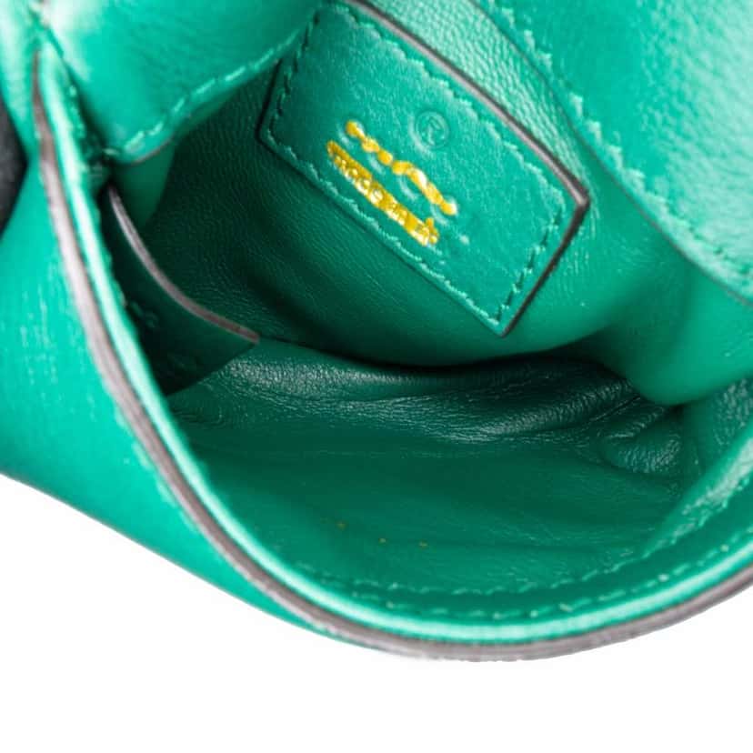 Gucci Textured Calfskin Blondie Card Case on Strap Green Leather Good condition - Model View