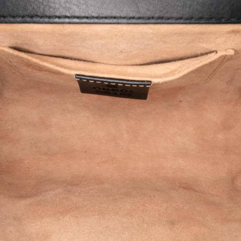 Gucci Small Pearl Studded Leather Padlock Crossbody Black Leather Good condition - Model View