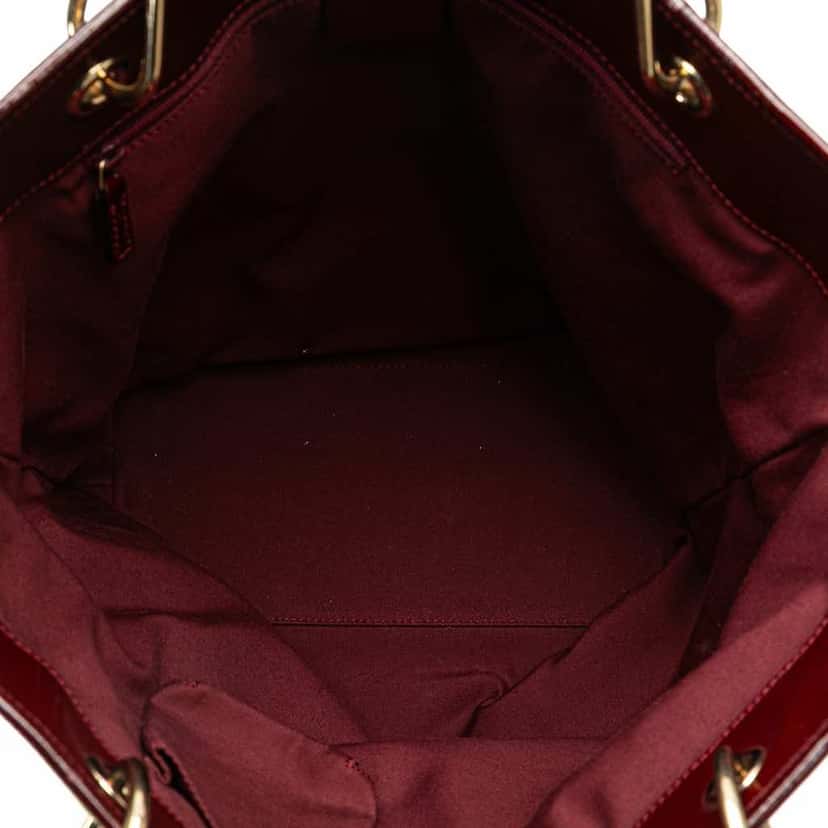 Gucci Large GG Canvas Eclipse Tote Brown Good condition - Model View