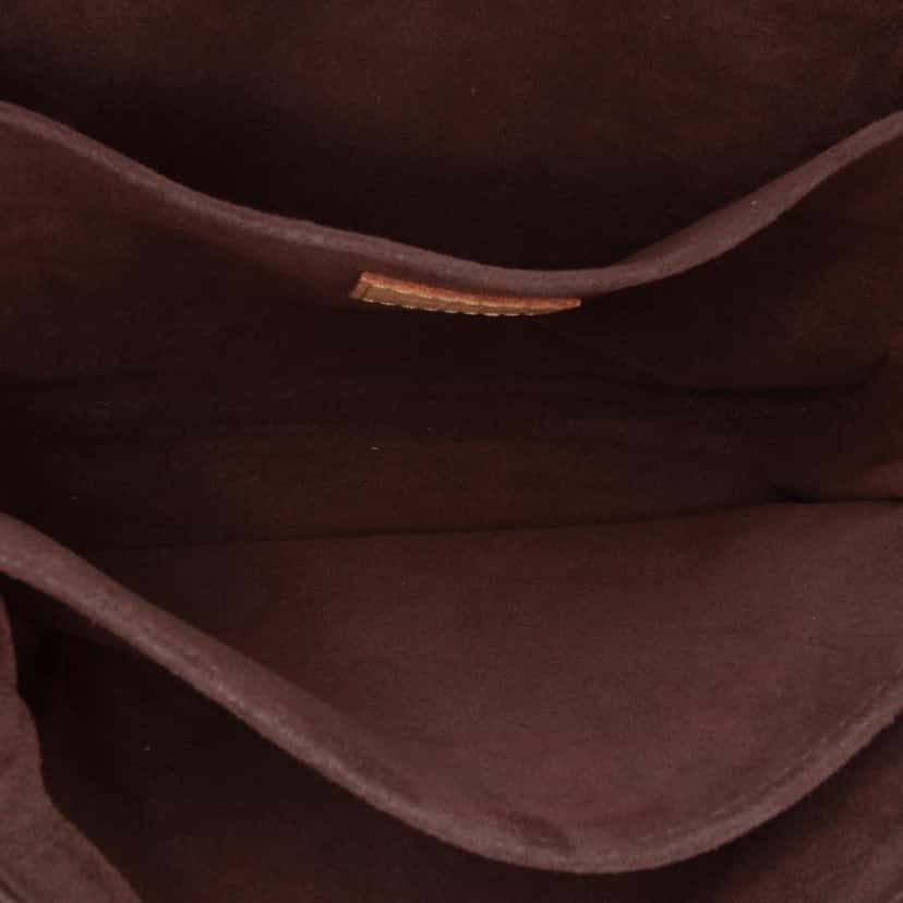 Louis Vuitton Monogram Pochette Metis Brown Canvas Good condition - Model View