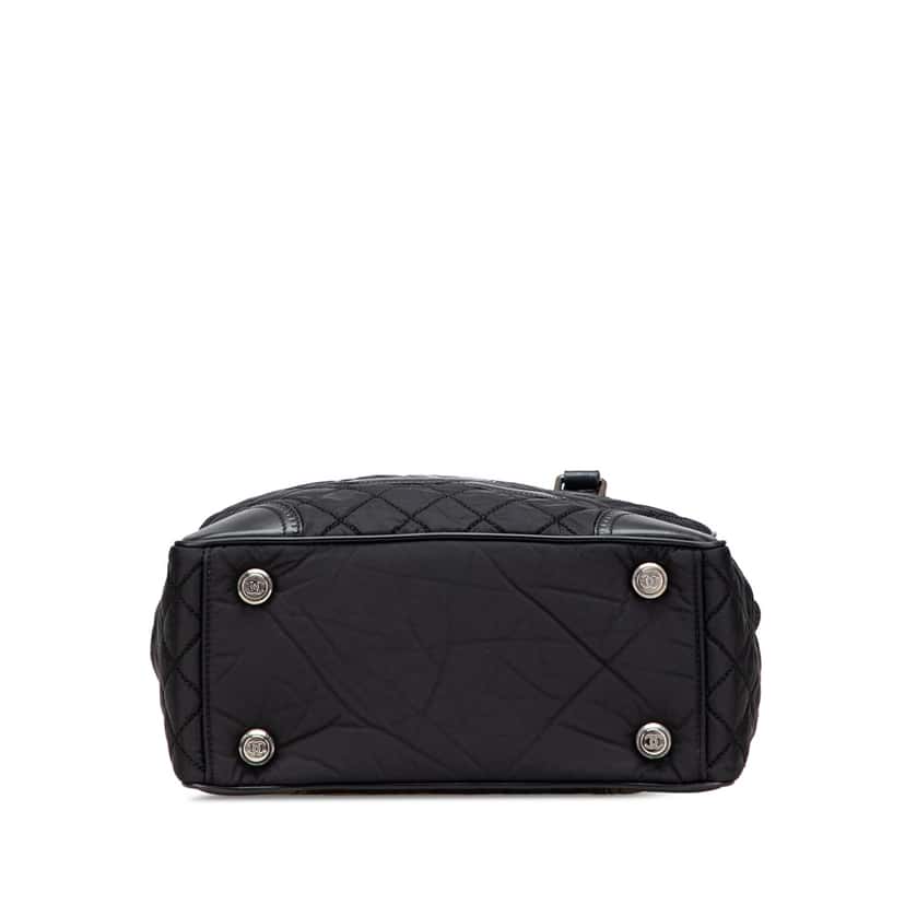 Chanel Paris New York Quilted Nylon Tote Black Good condition - Inside View