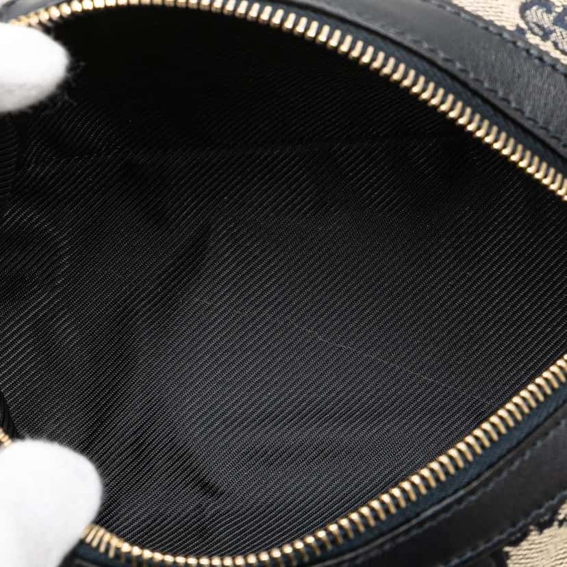 Gucci GG Canvas Web Pouch Brown Good condition - Model View