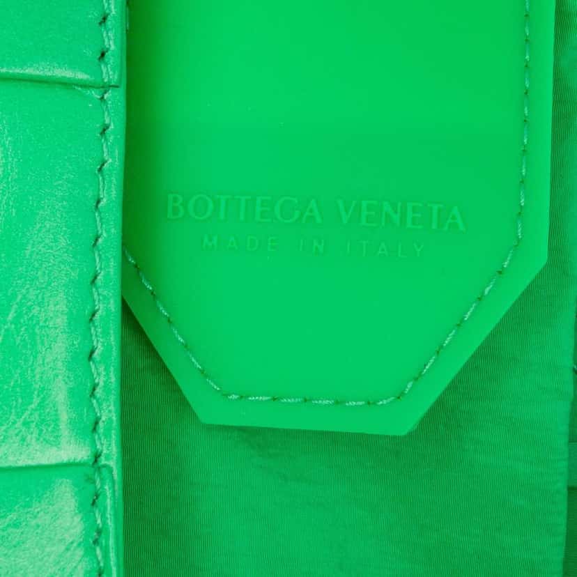 Bottega Veneta Small Nappa Intrecciato Cassette Crossbody Green Leather Good condition - Box View