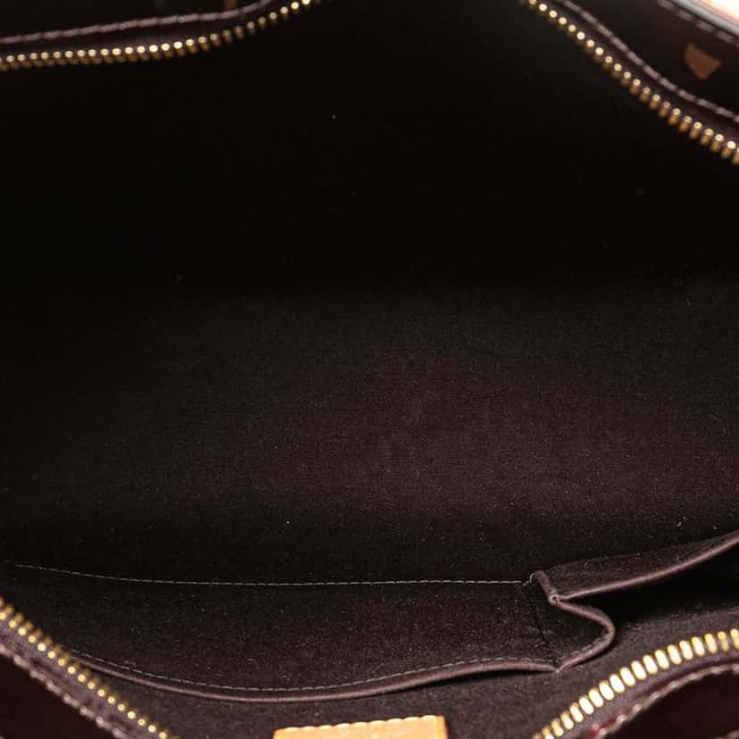 Louis Vuitton Monogram Vernis Brentwood Purple Leather Good condition - Model View