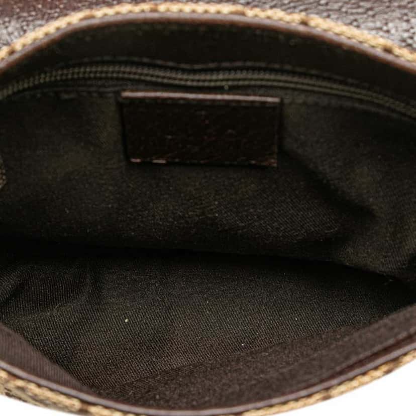 Gucci GG Canvas Belt Bag Brown Good condition - Model View