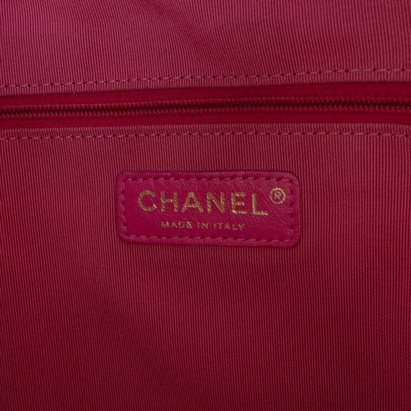 Chanel Tweed Girl Crossbody Pink Good condition - Box View