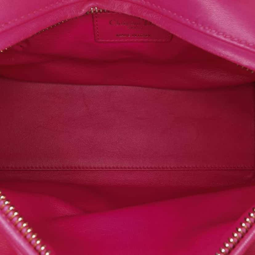 Dior Medium Tweed Macrocannage Lady Dior Pink Good condition - Model View