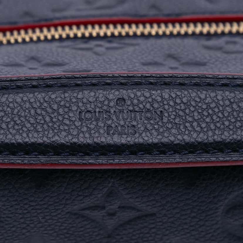 Louis Vuitton Monogram Empreinte Pochette Metis Blue Leather Good condition - Box View