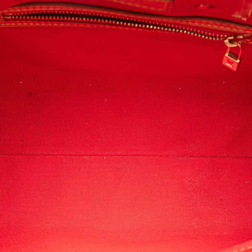 Louis Vuitton Monogram Vernis Reade PM Red Leather Good condition - Model View