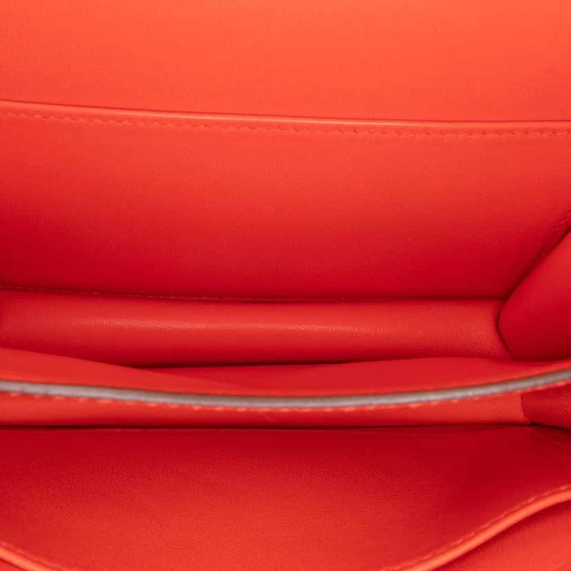 Hermès Mini Tadelakt Constance 18 Red Leather Good condition - Model View