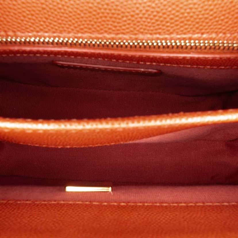Chanel Mini CC Quilted Caviar Single Flap Messenger Red Leather Good condition - Model View