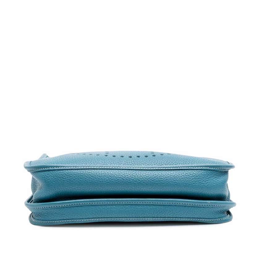 Hermès Clemence Evelyne III P Blue Leather Good condition - Inside View