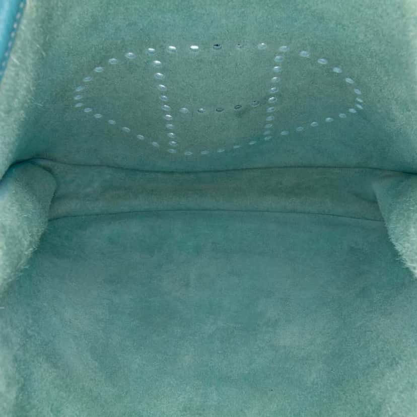 Hermès Clemence Evelyne III P Blue Leather Good condition - Model View