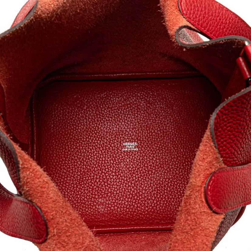 Hermès Clemence Picotin Lock 22 Red Leather Good condition - Model View