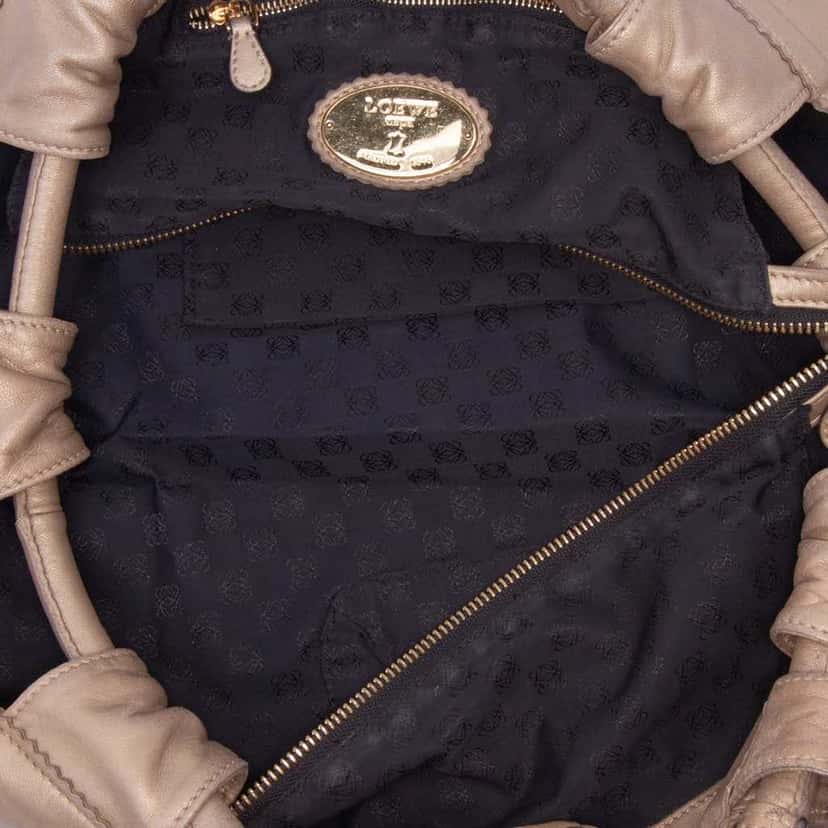 Loewe Nappa Aire Gold Leather Good condition - Model View